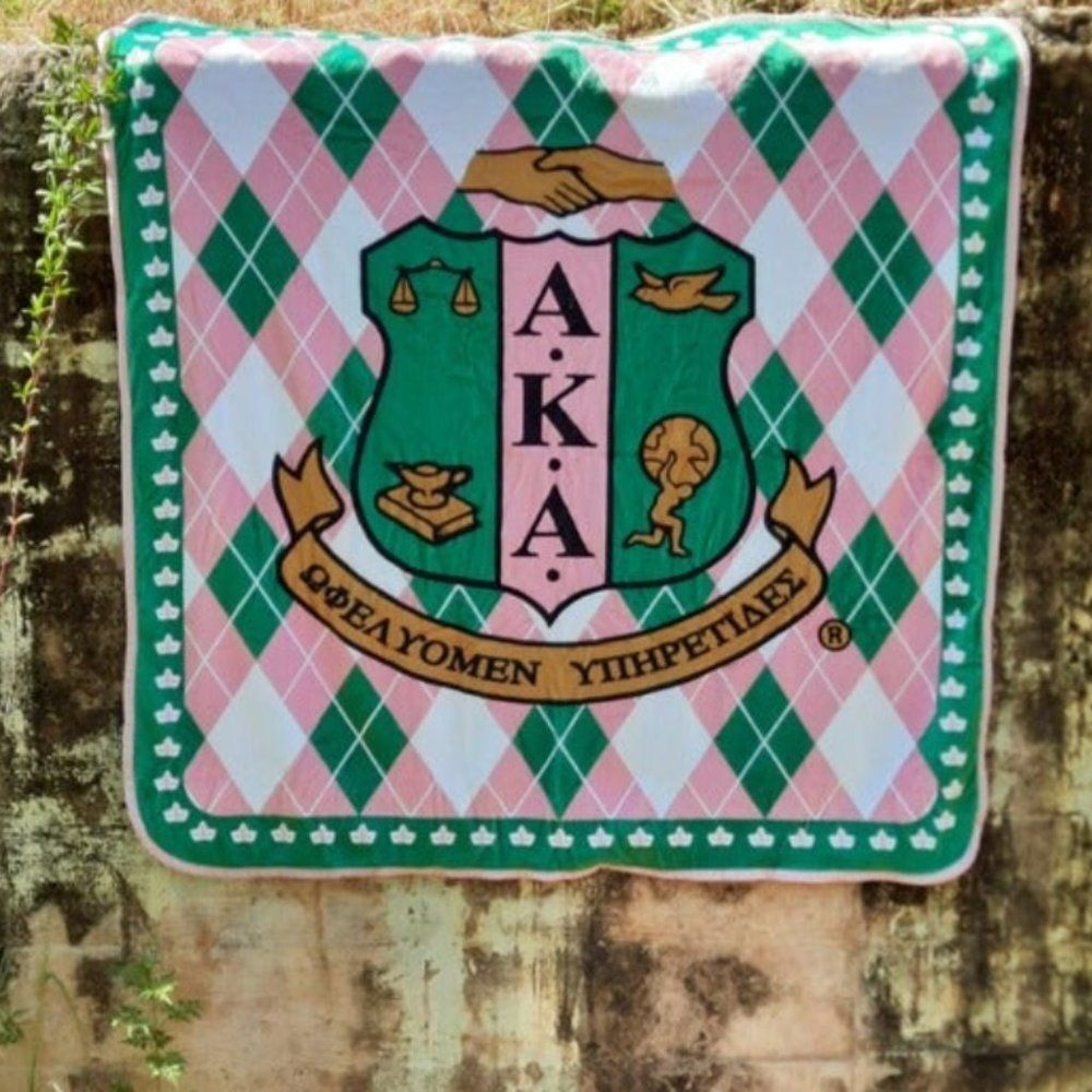 Alpha Kappa Alpha Sorority Blanket throw